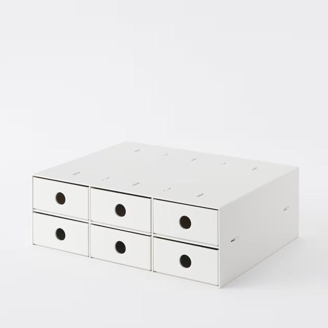 再生ポリプロピレン入り小物収納ボックス６段　2,990円　横置き